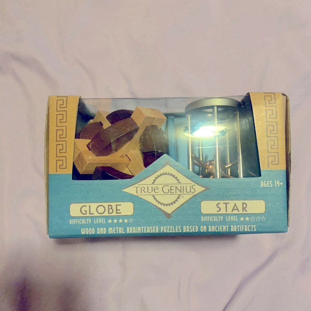 True Genius Globe and Star Puzzle Set